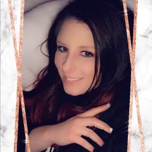 Meet your Posher, Natalie.